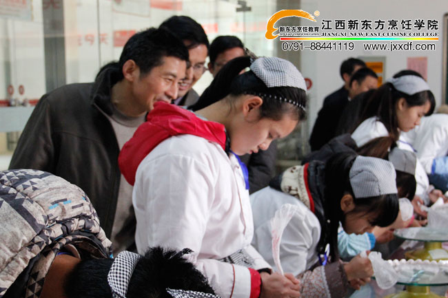 ���c����