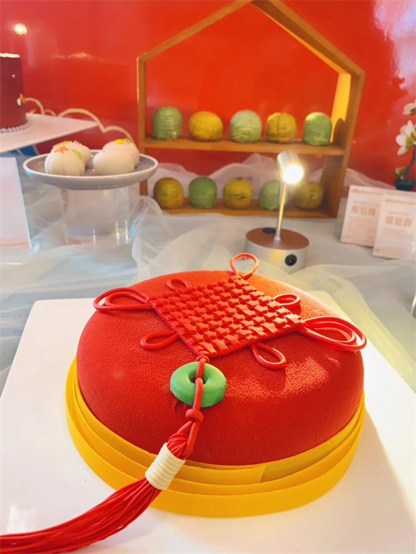 <a href=http://www.8881133.com target=_blank class=infotextkey>江西新東方烹飪學(xué)校</a>西點新專業(yè)發(fā)布會.jpg