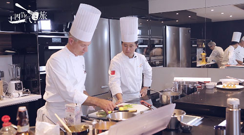 <a href=http://www.8881133.com target=_blank class=infotextkey>�����|����W(xu��)У</a>.jpg