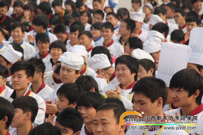 �|����WУͿ����