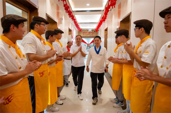 <a href=http://www.8881133.com target=_blank class=infotextkey>江西新東方烹飪學(xué)校</a>.jpg