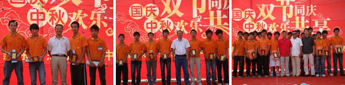 表彰2009年新生廚藝基本工大賽翻鍋組獲獎學(xué)員