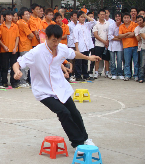 矯健的身影飄逸的步法