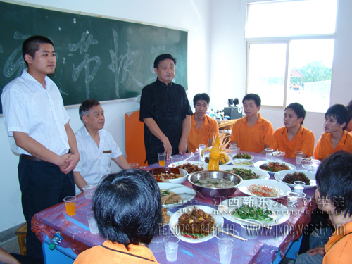 涂序鳳大師希望老生們在新的學(xué)期里好好學(xué)習(xí)