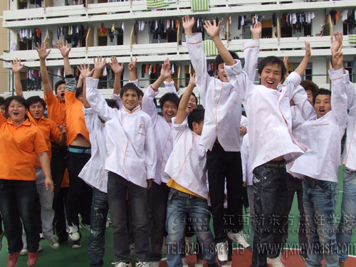 充滿激情和活力的啦啦隊(duì)