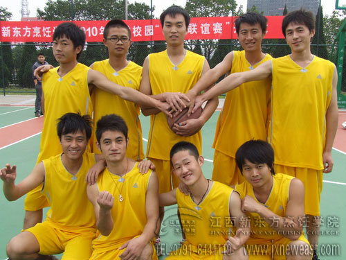 部分班級(jí)代表隊(duì)合影