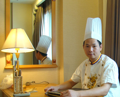 <a href=http://www.8881133.com target=_blank class=infotextkey>江西新東方烹飪學(xué)院</a>學(xué)子劉衍平